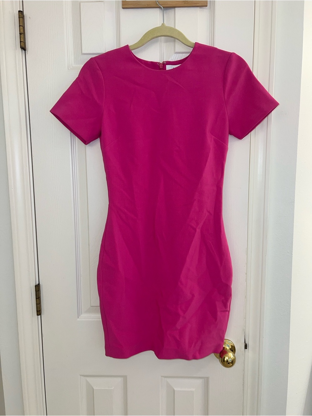 Likely short sleeve magenta hot pink dress size 2